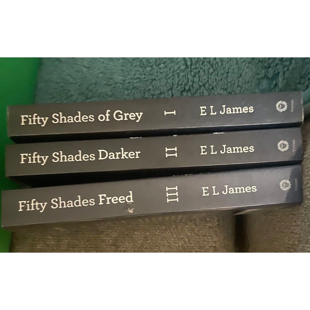 Fifty Shades of Grey trilogy - Picture 5 of 5